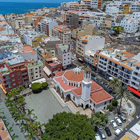 En El Centro De Cristianos Apartament Arona (Tenerife)