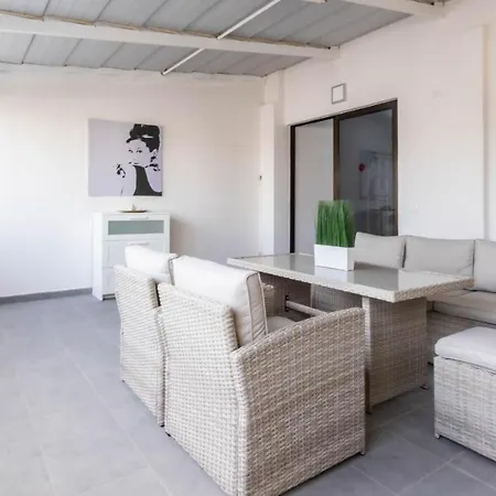 Apartment En El Centro De Cristianos *