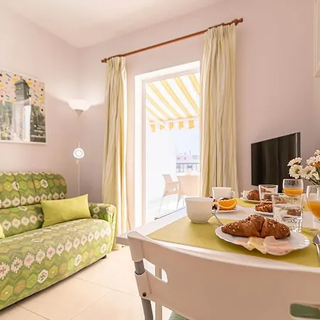Appartement En El Centro De Cristianos *