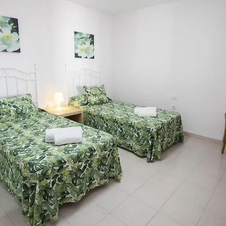 En El Centro De Cristianos Apartament *